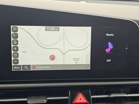 Certified 2023 Kia Niro Wind FWD image 14