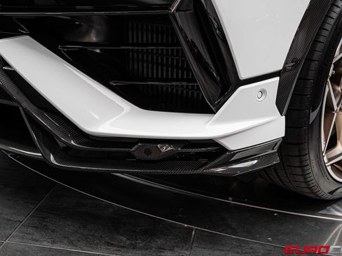 Used 2024 Lamborghini Urus Performante AWD/4WD image 14