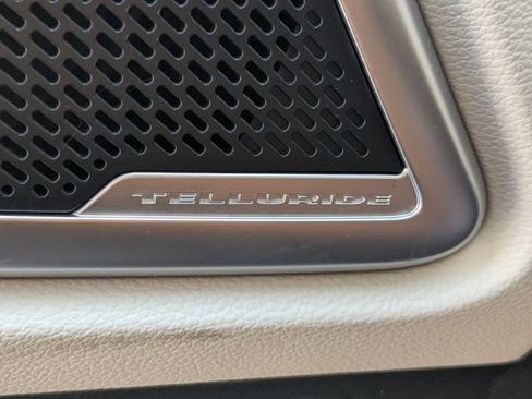 Certified 2024 Kia Telluride S w/ S Sunroof Package FWD image 29