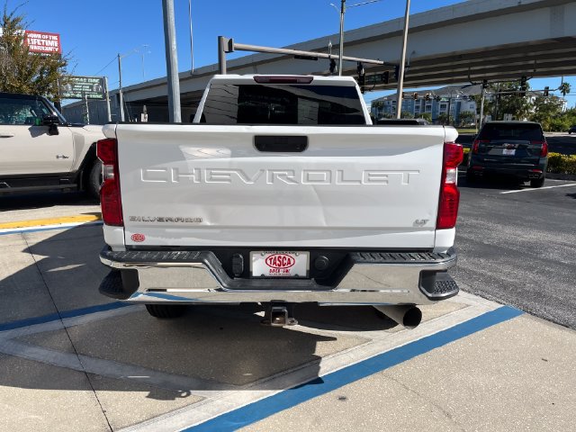 Used 2023 Chevrolet Silverado 2500 LT AWD/4WD image 6