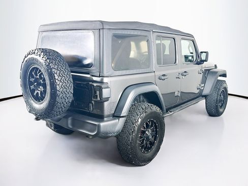 Used 2018 Jeep Wrangler Unlimited Sport S AWD/4WD image 9