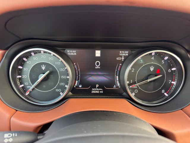 Used 2023 Maserati Levante GT AWD/4WD image 11