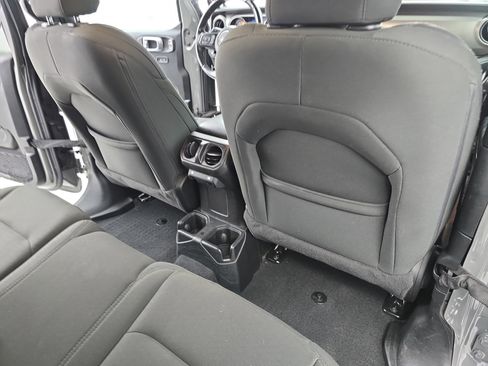 Used 2021 Jeep Wrangler Unlimited Sport image 11