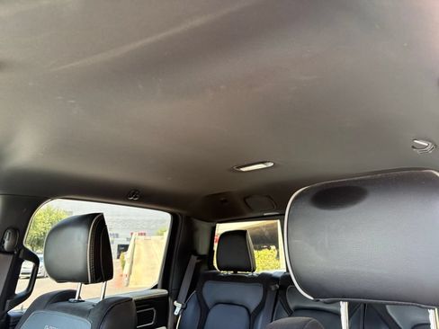 Used 2024 RAM 1500 Laramie AWD/4WD image 10