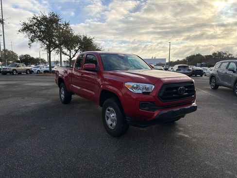Used 2022 Toyota Tacoma SR image 7