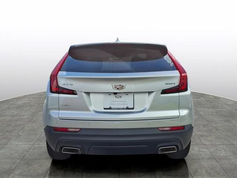 Certified 2022 Cadillac XT4 Luxury w/ Cold Weather Package AWD/4WD image 4