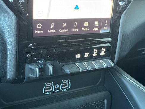 New 2026 RAM 2500 Laramie w/ Night Edition AWD/4WD image 19