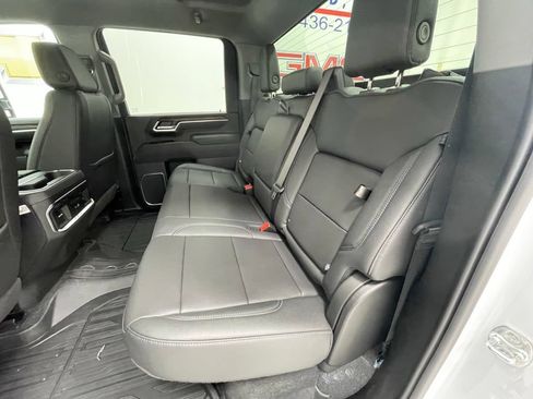 New 2026 GMC Sierra 3500 SLT w/ SLT Convenience Package AWD/4WD image 12