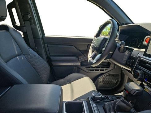 Certified 2025 Toyota 4Runner TRD Off-Road Premium AWD/4WD image 16