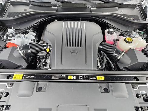New 2025 Land Rover Range Rover Sport Dynamic SE image 31