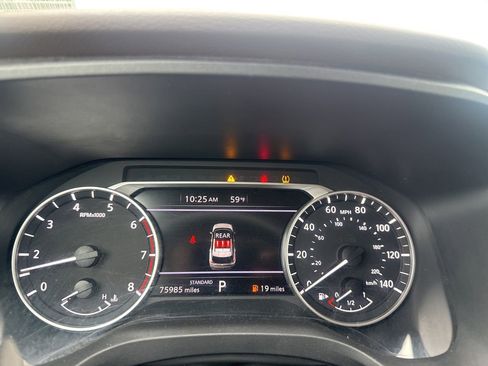 Certified 2023 Nissan Rogue SV FWD image 38