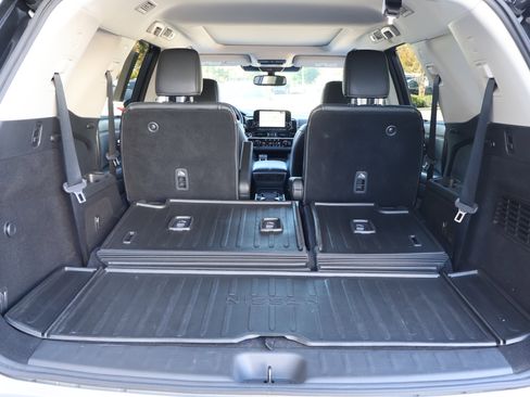 Used 2022 Nissan Pathfinder Platinum w/ Cargo Package image 20