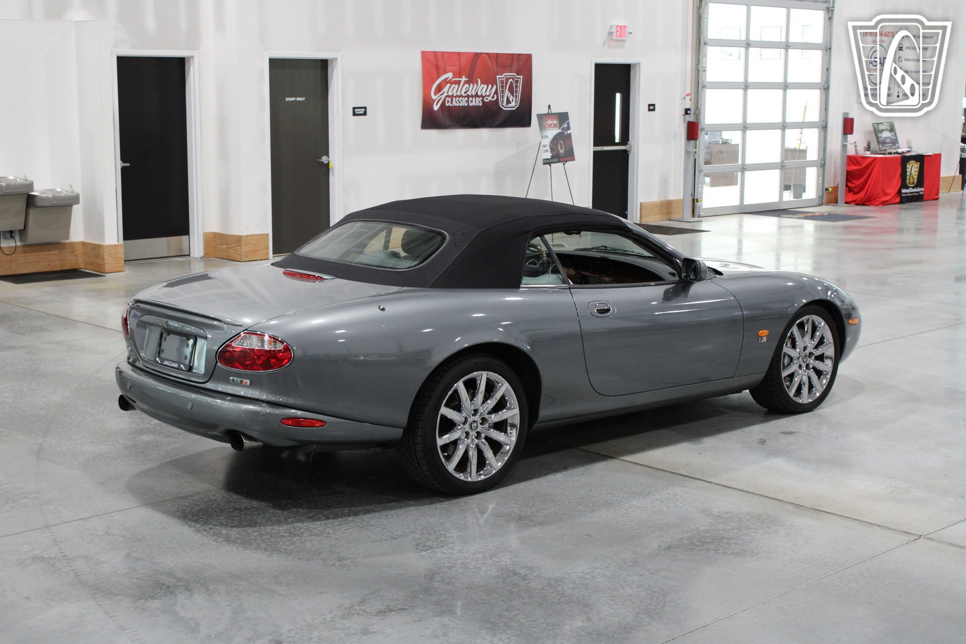 Used 2004 Jaguar XK8 Convertible RWD image 33