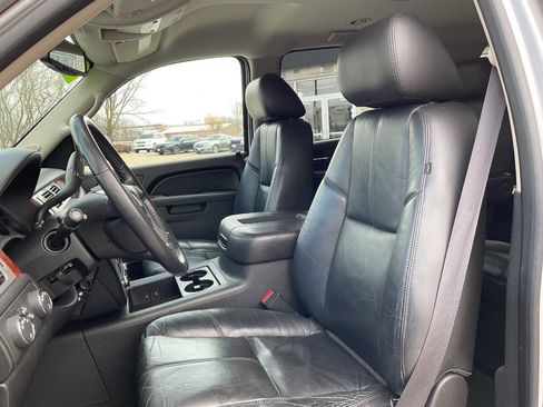 Used 2011 GMC Yukon XL SLT image 19