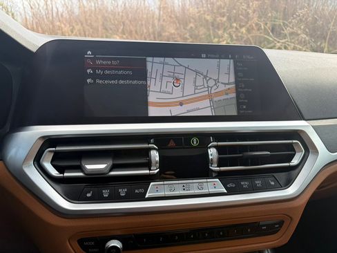 Used 2022 BMW 330i xDrive Sedan w/ Driving Assistance Package image 31