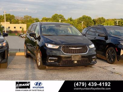 Used 2024 Chrysler Pacifica Touring-L
