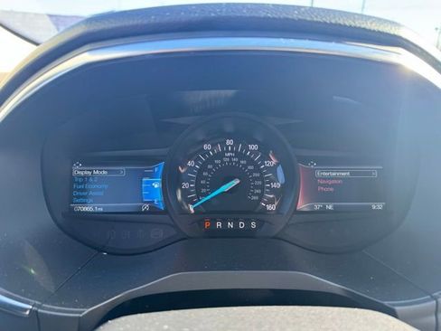 Used 2020 Ford Edge Titanium image 20