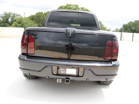 Used 2002 Lincoln Blackwood RWD image 50