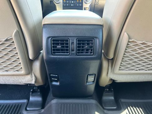 Used 2018 Toyota 4Runner Limited AWD/4WD image 34