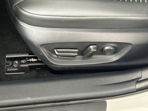 Used 2024 Toyota Camry SE FWD image 20
