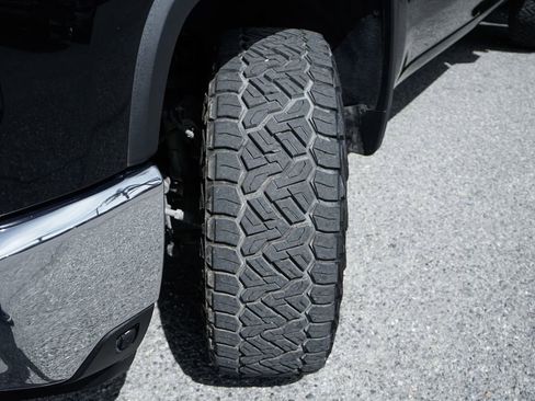 Used 2024 Chevrolet Silverado 2500 LTZ w/ LTZ Premium Package AWD/4WD image 44