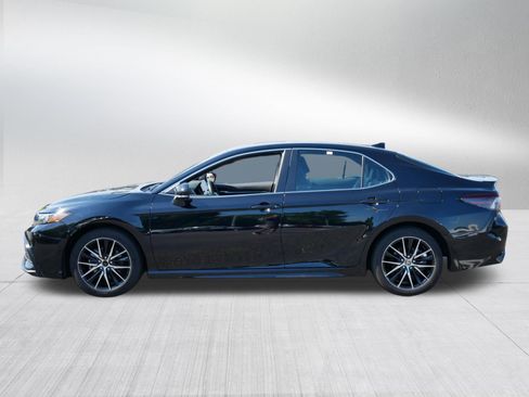 Certified 2024 Toyota Camry SE FWD image 4