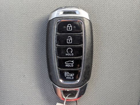 Used 2022 Hyundai Elantra SEL FWD image 28
