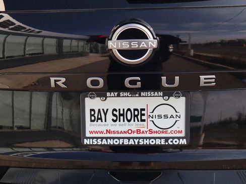 Certified 2025 Nissan Rogue SV AWD/4WD image 35