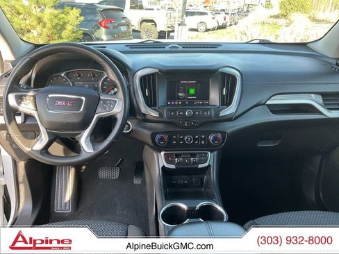 Used 2023 GMC Terrain SLE w/ Driver Convenience Package image 10