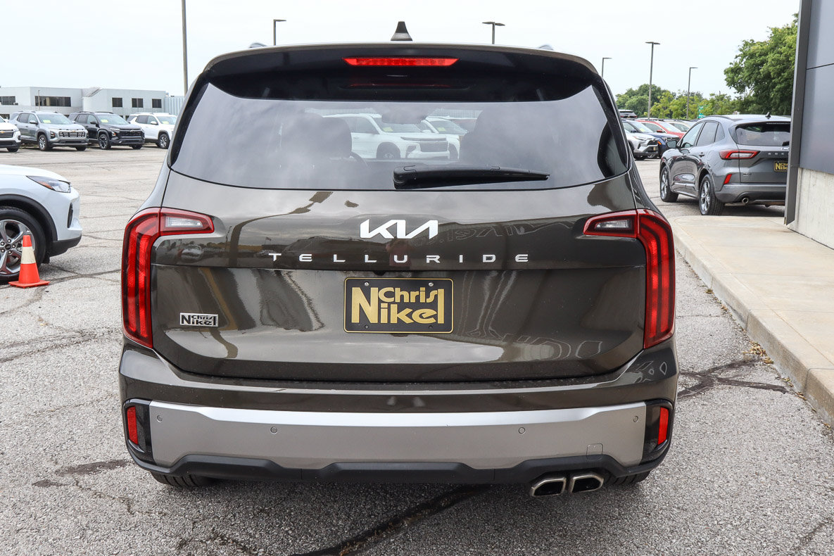 Used 2025 Kia Telluride S FWD image 5