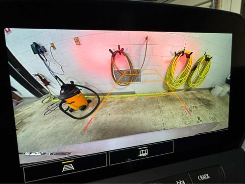 Certified 2025 Chevrolet Blazer LT w/ Convenience Package image 19