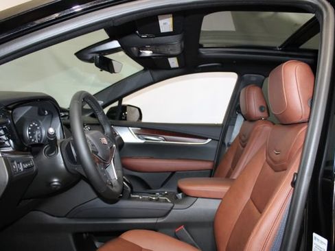 New 2026 Cadillac XT5 Premium Luxury w/ Driver Assist Package FWD image 6