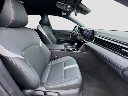 Used 2025 Toyota Camry SE w/ Multimedia Upgrade Package FWD image 19