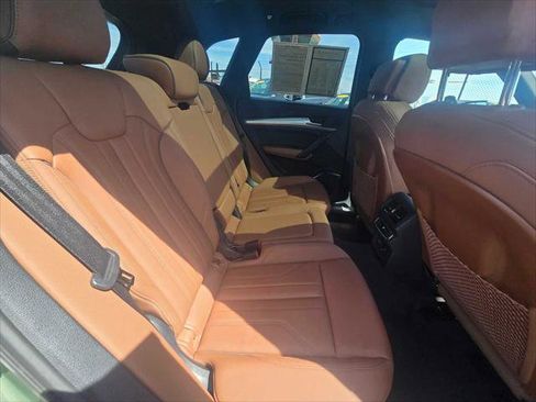 Used 2025 Audi Q5 2.0T Premium w/ Convenience Plus Package image 14