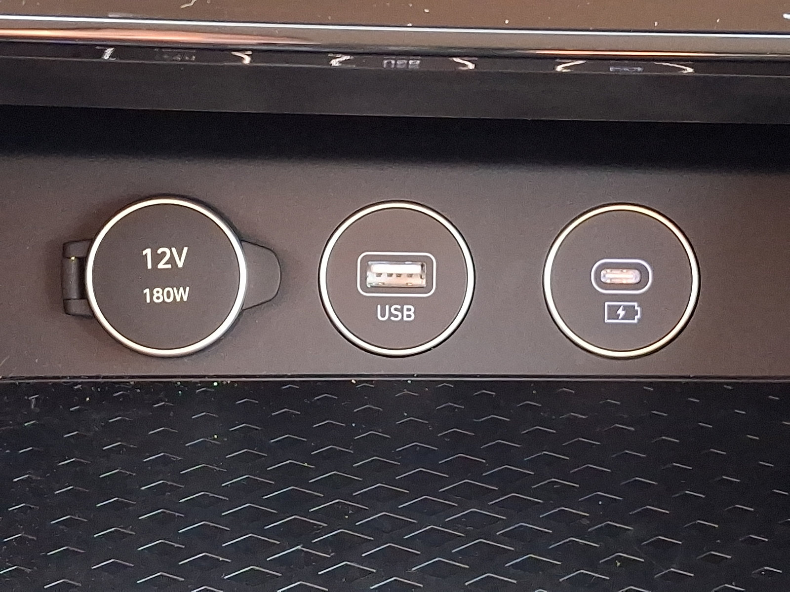Certified 2026 Genesis G70 2.5T AWD/4WD image 25