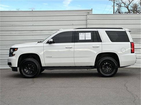 Used 2018 Chevrolet Tahoe LT image 13