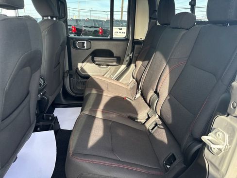 Certified 2023 Jeep Gladiator Rubicon w/ LED Lighting Group image 27