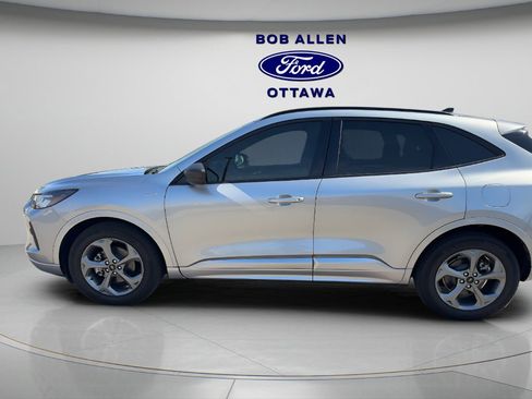 Used 2024 Ford Escape ST-Line w/ Equipment Group 301A image 3