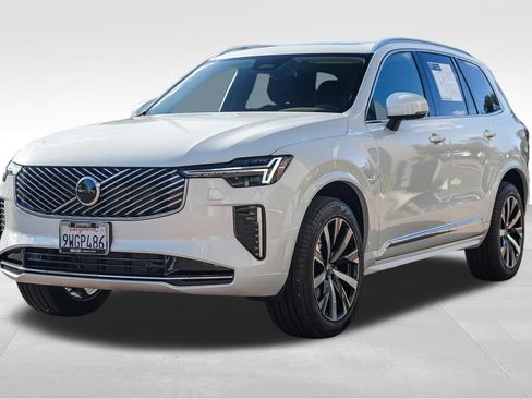 Certified 2026 Volvo XC90 B6 Core AWD/4WD image 6