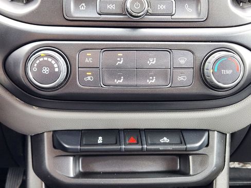Certified 2022 Chevrolet Colorado W/T RWD image 19