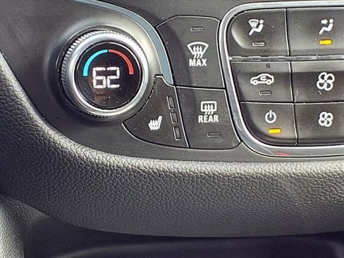 Certified 2020 Chevrolet Equinox LT w/ Driver Convenience Package image 5