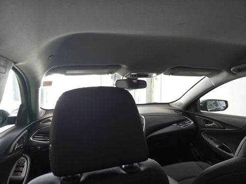 Used 2018 Chevrolet Malibu LT image 12