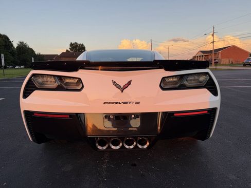 Used 2015 Chevrolet Corvette Z06 w/ 2LZ Preferred Equipment Group RWD image 12