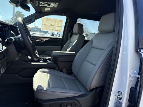 New 2026 GMC Yukon XL Elevation image 12