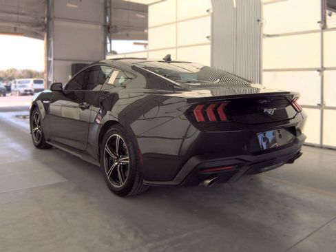 Used 2024 Ford Mustang Coupe RWD image 7