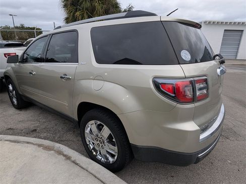 Used 2017 GMC Acadia Limited SLT image 12