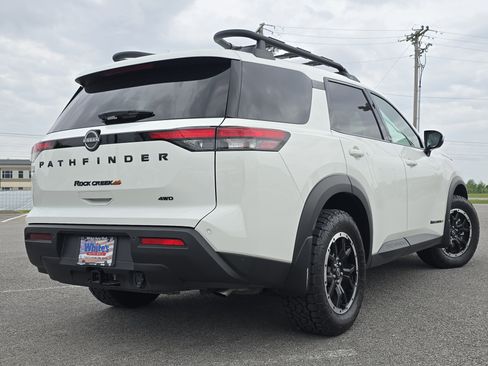 Used 2025 Nissan Pathfinder Rock Creek AWD/4WD image 15