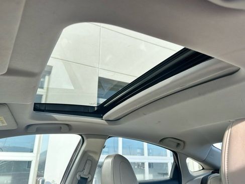 Used 2020 Honda Insight Touring image 7