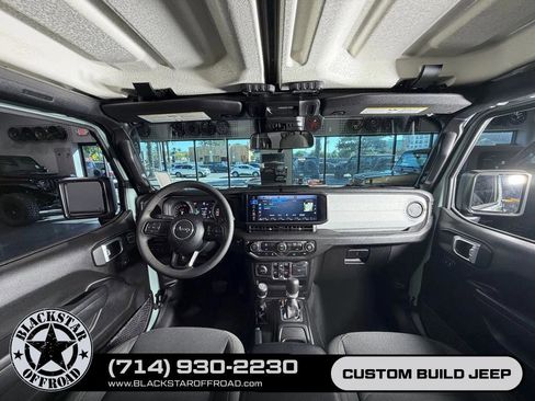 Used 2024 Jeep Wrangler Unlimited AWD/4WD image 17