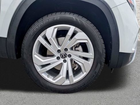 Used 2021 Volkswagen Atlas SE w/ Panoramic Sunroof Package FWD image 11
